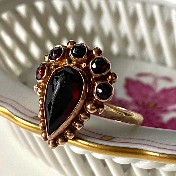Antique 14 Carat Gold Ring Garnet Oak Leaf 585 Rings Women