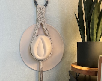 Western Horseshoe Macrame Hat Hanger, Macrame Cowboy Hat Holder, Wide Brim Hat Holder, Single Hat Holder