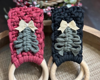 Macrame Christmas Tree Dish Towel Holder: Farmhouse Kitchen Decor