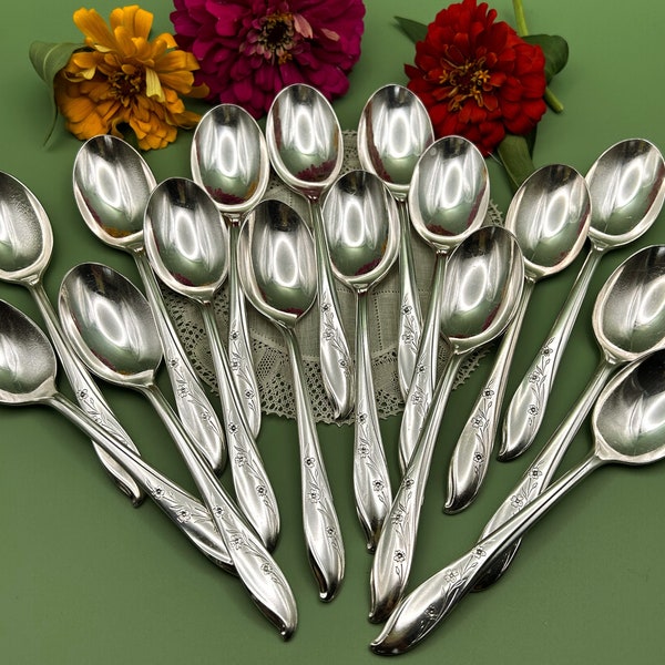 1847 Rogers Bros Springtime (1957) Vintage Silver Plated Teaspoons (Set of 16)