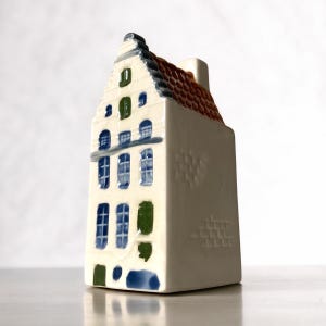 Royal Goedewaagen kanalhus - Hus - KLM - Vintage - Holländsk keramik - Delftware - Singel 64 Amsterdam