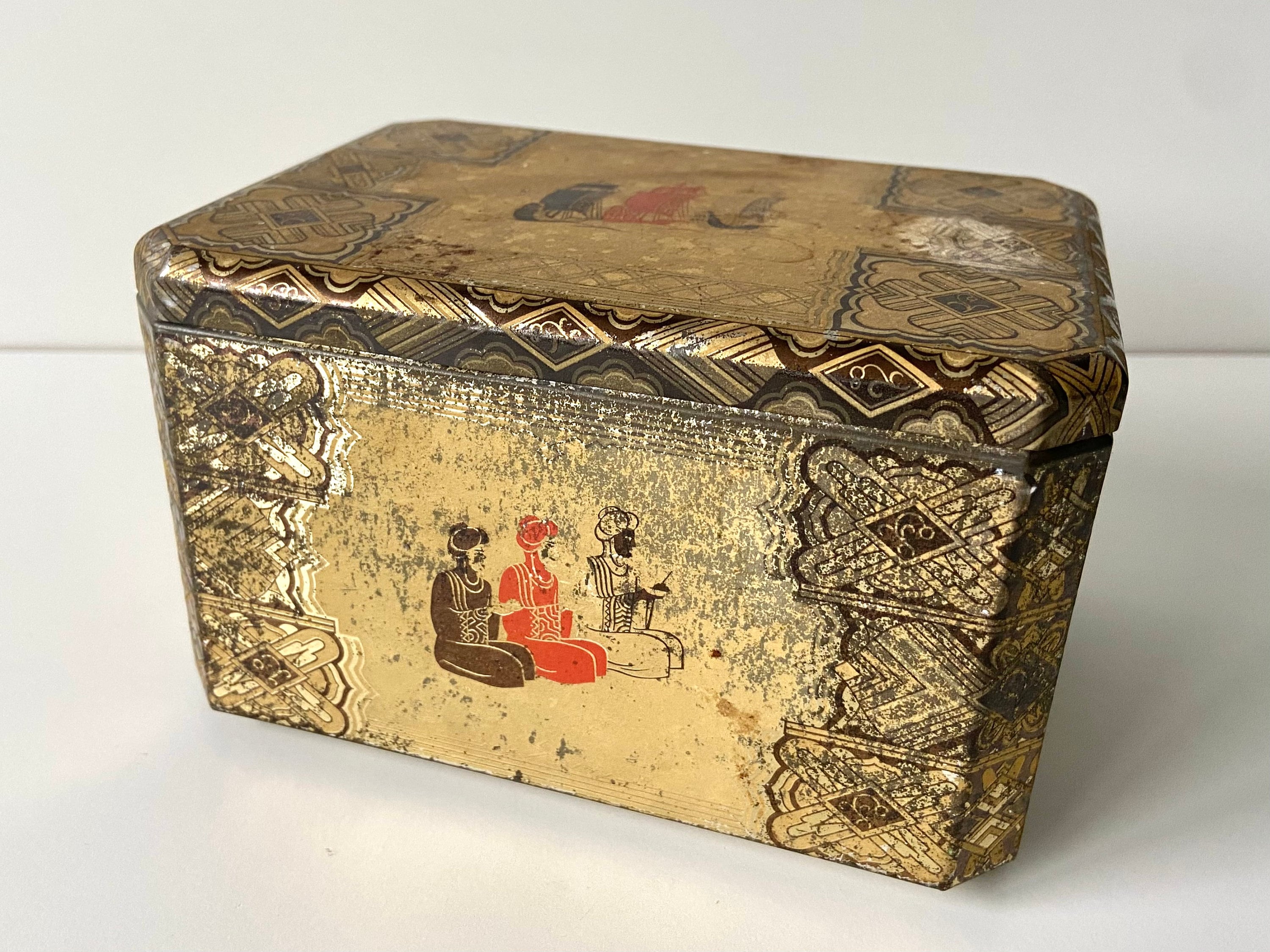 Vintage blikken verpakking voor Driessen chocolade Carro's | 🛑 Verkocht Vintage blikken verpakking voor Driessen chocolade Carro's | 🛑 Verkocht