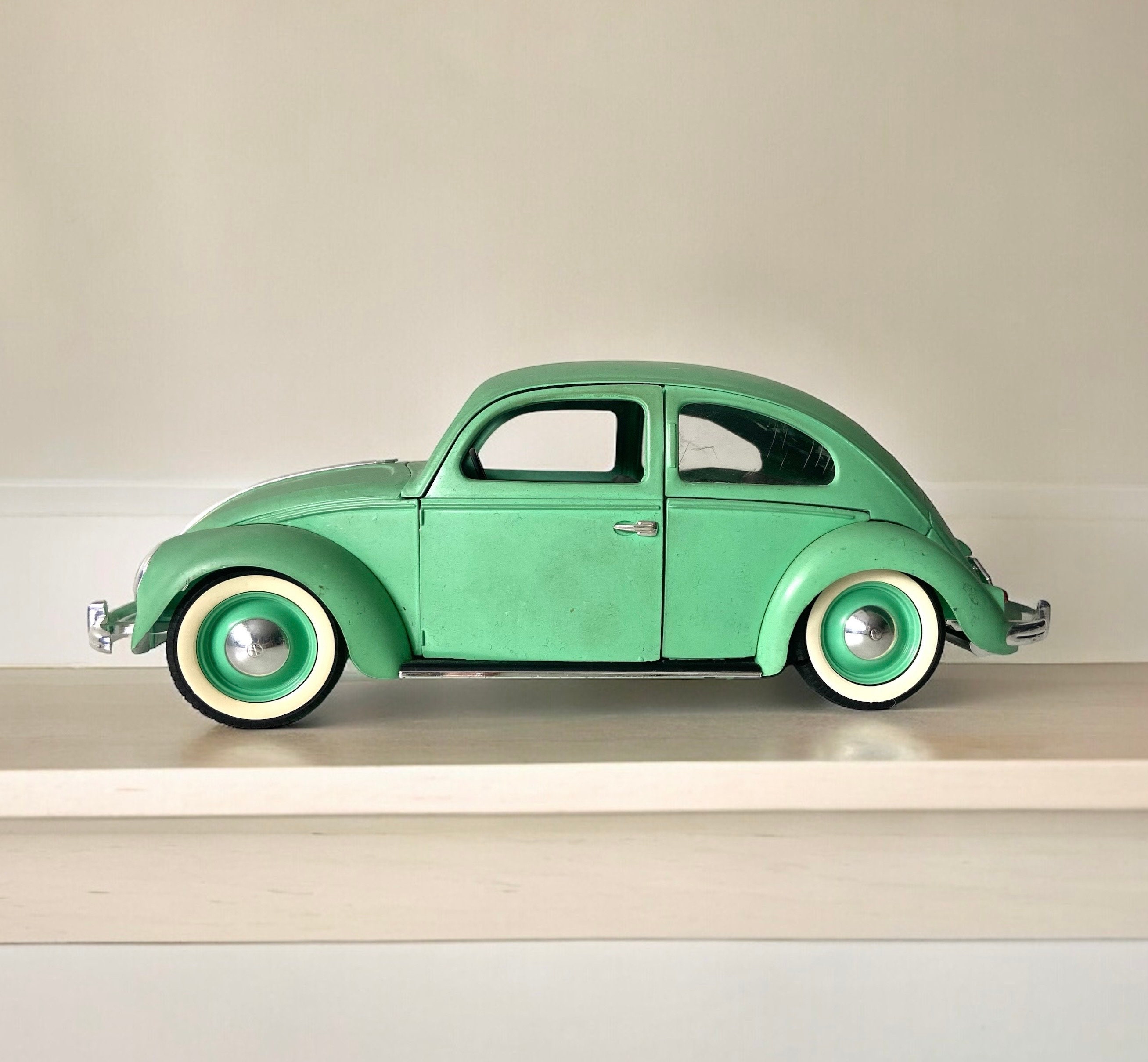 Solido Coccinelle VW 1949 1/17 コチネレ Solido Coccinelle 1949 Volkswagon Echelle Cast Die Car Scale
