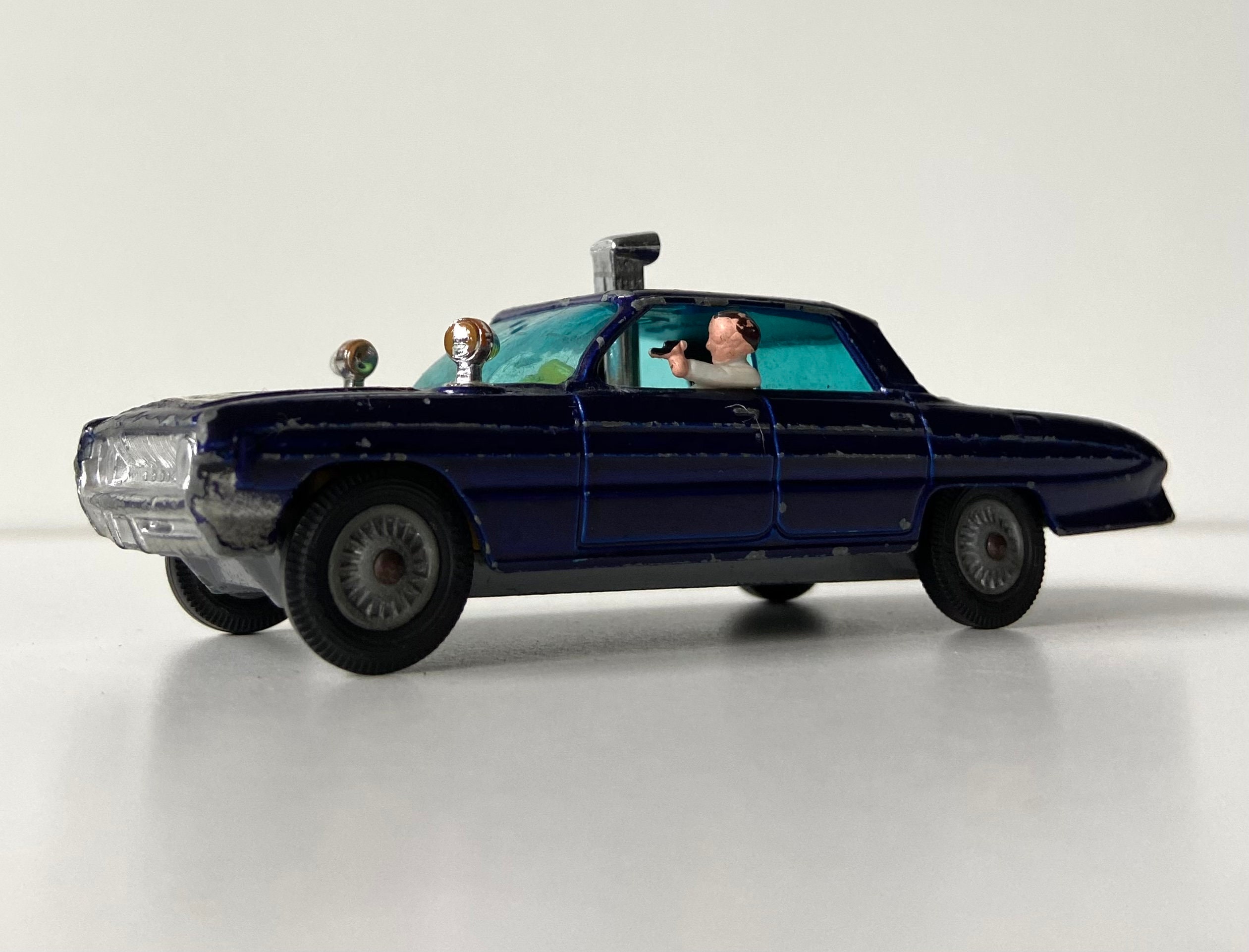 ミニカー CORGI TOYS OLDSMOBILE SUPER 88 U.N.C.L.E il_fullxfull.5947639464_k9zc.jpg