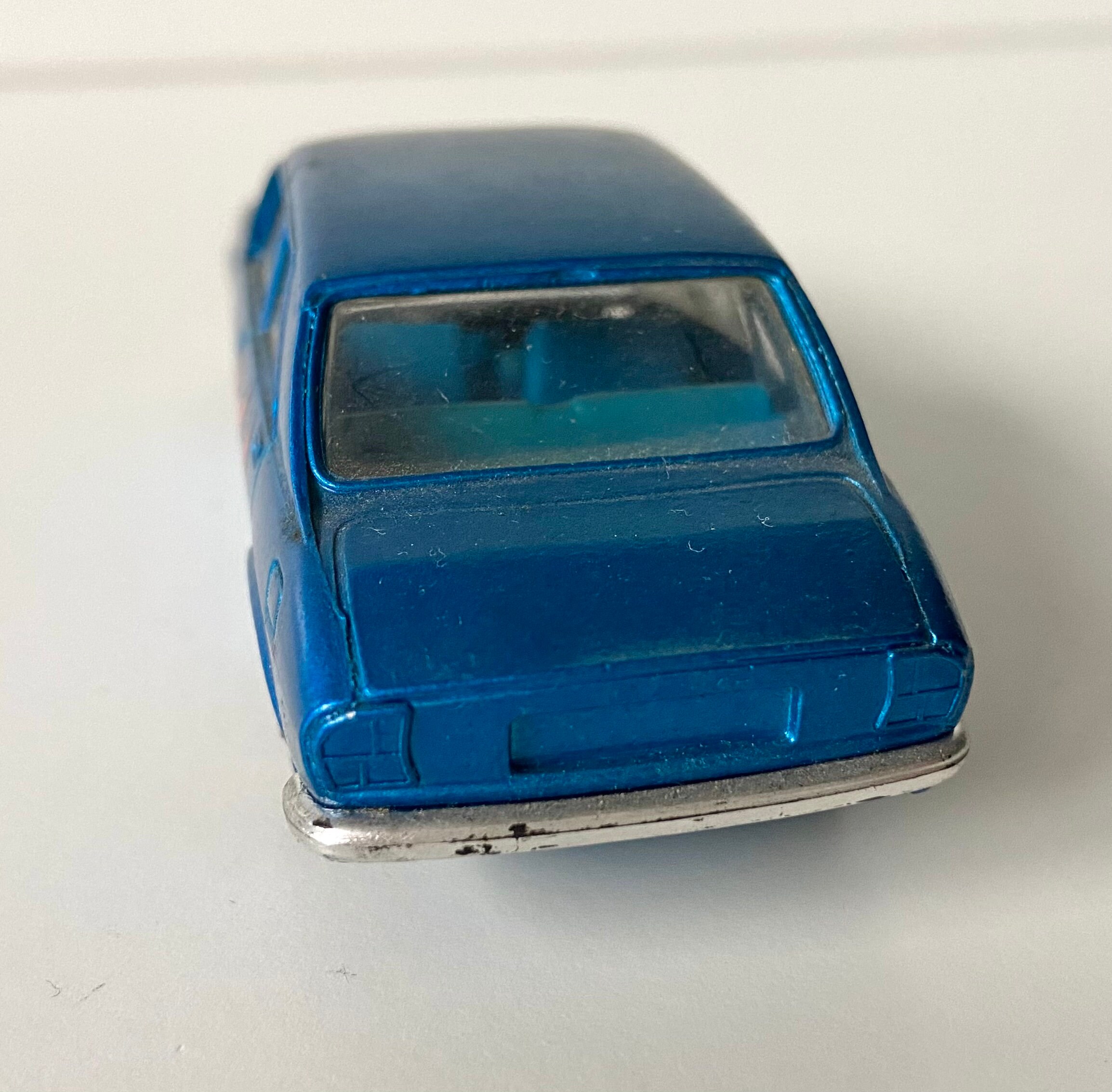 Dinky Toys 1423 Peugeot 504 Cabriolet Mint car in orig box