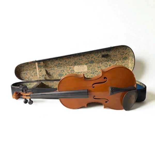 Beautiful violin in antique wooden case - Violin maker - Vintage - Wood - Instrument - Whole violin - 4/4