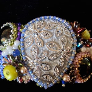 Halbstarres Silberarmband