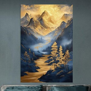 Paysage traditionnel asiatique, photo de l&#39;intérieur. Paysage de montagne japonais, impression sur toile. Montagnes noires et dorées dans le brouillard