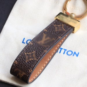 Raindrop Handmade Louis Vuitton for Apple Watch Series  1,2,3,4,5,6,7,8,Ultra,SE Strap Band LV 26 – Limited Edition