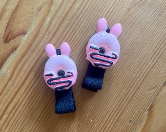 Handmade Piglet donut hair clip. Fully lined with cotton fabric. No damage to baby hair and no slipping. Great for all ages.