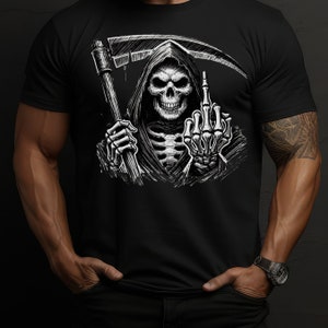 Pode incluir: Camiseta preta com um gr&aacute;fico branco da Morte fazendo o dedo do meio. A Morte est&aacute; segurando uma foice em uma m&atilde;o.