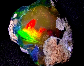 Opal, Ethiopian Black Opal Rough, Intense Fire, Dry & Natural, Raw Gemstone for Jewelry Making, A+ cut grade black opal 17.90 Ct 22X21X10 mm