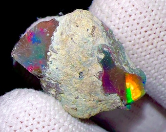 Etiopski czarny opal surowy, naturalny opal ognisty, kamień szlachetny 15,50 ct, 23x16x10 mm