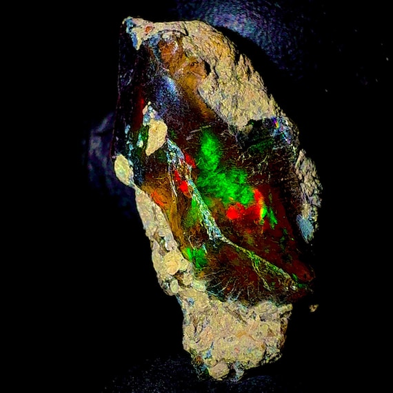 プレシャスオパール 原石 多色　ジュエリー　グレード　エチオピア　鉱物 プレシャスオパール 原石 多色 ジュエリー グレード エチオピア 鉱物