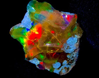 Opal, Etiopski Czarny Opal Surowy, Intensywny Ogień, Suchy i Naturalny, Surowy Kamień Szlachetny do Tworzenia Biżuterii, Czarny Opal Klasy A+ 20,65 Ct 23X19X10 mm