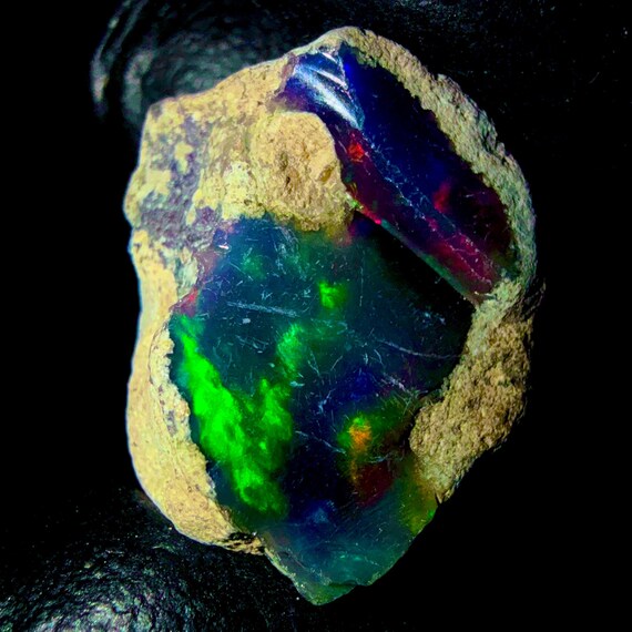 プレシャスオパール 原石 多色 ジュエリー グレード エチオピア 鉱物