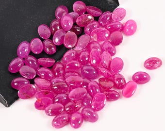 Cabujones de rubí natural: gema pulida para la fabricación de joyas.