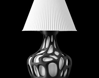 Moderne 3D gedruckte Tischlampe, skulpturale durchbrochene Basis