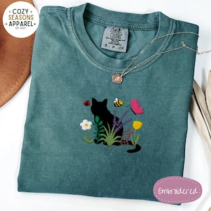 Embroidered Black Cat Cottagecore Shirt, Cute Cat comfort colors shirt, Wildflower botanical, Gift for Cat lover, Gift for Cat mom Daughter