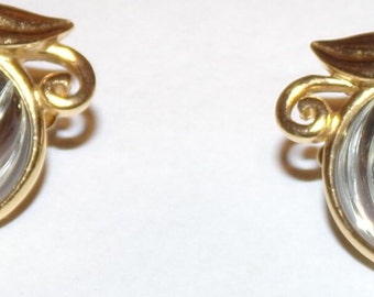 Gorgeous clear Lucite earrings signed Trifari TM-Wow!!!