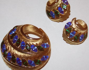 Gorgeous well made pin and earring set signed J.J.--Excellent!!!