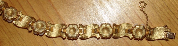 Stunning signed Crown Trifari enamel bracelet-Exc… - image 6