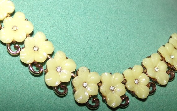 Stunning pale yellow bracelet signed Crown Trifar… - image 3