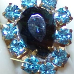 Beautiful Czech glass Ring- Amazing sparkle