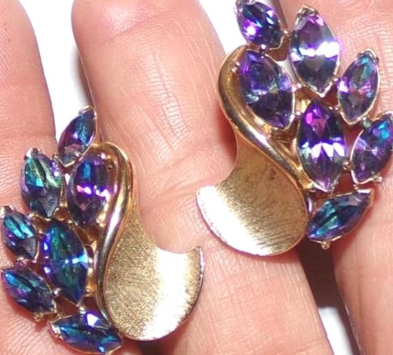 CROWN TRIFARI signed iridescent earrings-OMG!!!