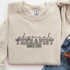Personalized Physical Therapy Sweatshirt, PT Student Sweater,Custom Physical Therapy Gifts for Physical Therapy Assistant,PT Therapist Gifts