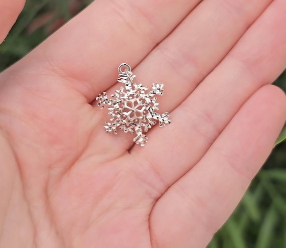 Vintage 10K Solid Gold Snowflake Pendant | Bolivian Solid Gold Charm