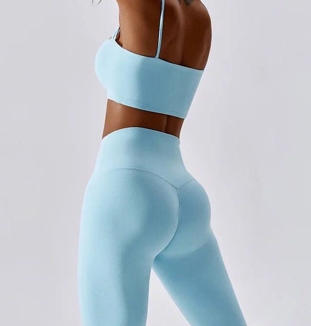 Factory Custom Cute Yoga Apparel Ropa De Yoga Clothes for Women, Custom  Short-Sleeved Sports Crop Top + Tiktok Booty Leggings Seamless Fitness  Apparel /Gym Wear - China Womens Track Suits and Women's