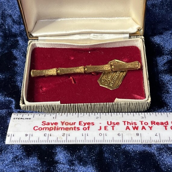 Mint-in-Box Vintage Krementz 14K Gold Overlay Tie Clip/Bar with Tag the bamboo s