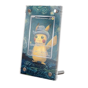 Pikachu mit grauem Filzhut – Pokémon-Schutzhülle mit erweitertem Artwork (PSA/CGC/RAW)