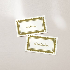 CARTÕES DE LUGAR Simples Scallop, Cartões de lugar imprimíveis Cottagecore, Papelaria de casamento editável, Modelo Canva, Cartões de lugar dobrados e planos