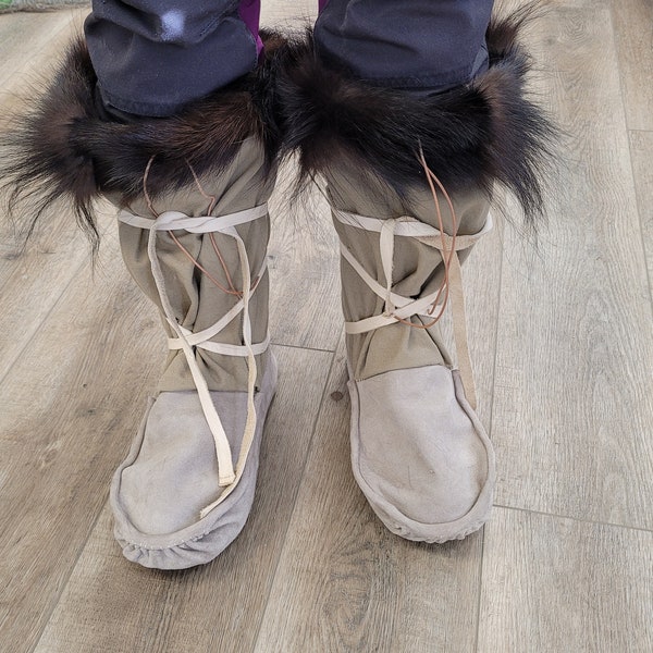Men's 9 Winter Mukluk Boots Wolverine Trim