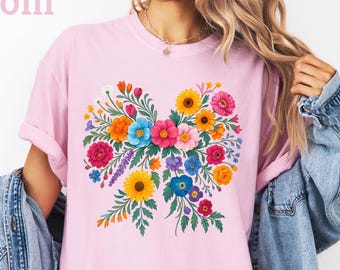 Comfort Colors®Wildflower Coquette Bow Shirt, Boho Wildflowers T-Shirt, Botanical Tee Gift,Flower, Boho Daisy Women Shirt, Flower Tee Gift