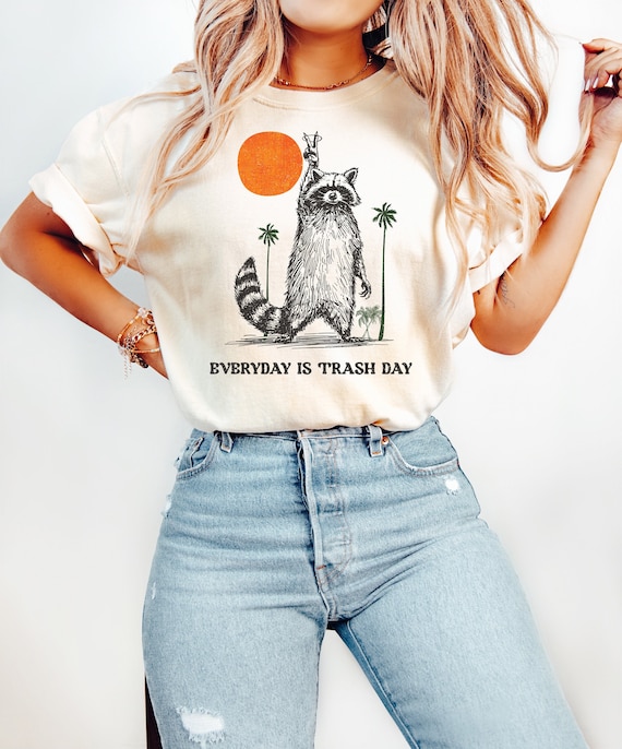 Everyday Is Trash Day Raccoon Meme Shirt, Retro Sunset Tee, Cool Style Raccoon Shirt, Distressed Style Meme T-Shirt,Funny Raccoon Meme Shirt