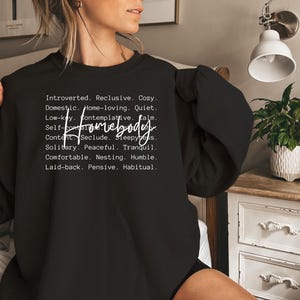 Homebody Sweatshirt, Homebody Shirt, Cozy Sweatshirt, Graphic Sweatshirt, Slouchy Sweatshirt, Cute Sweatshirt, Trendy Sweatshirt bild 5