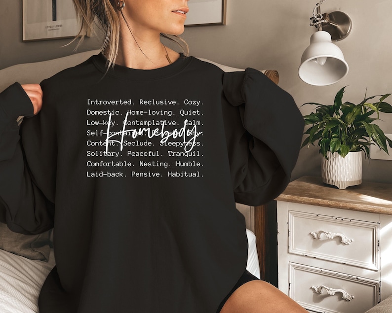 Homebody Sweatshirt, Homebody Shirt, Cozy Sweatshirt, Graphic Sweatshirt, Slouchy Sweatshirt, Cute Sweatshirt, Trendy Sweatshirt bild 5