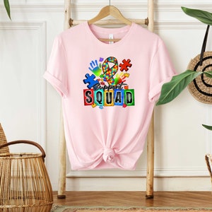 Camisa del escuadrón de apoyo al autismo, camisa de apoyo al autismo, camisa de concientización sobre el autismo, camisa de la tripulación de la familia del autismo, camisa del escuadrón de autismo, camisa de la familia del autismo imagen 5