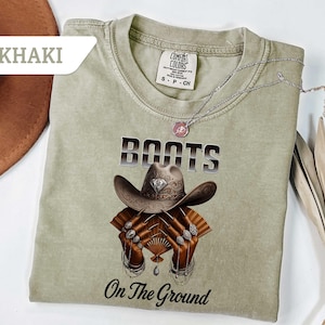 Comfort Colors®Where Them Fans At Shirt, Boots On The Ground Black Cowgirl Cowboy T-Shirt, Trail Ride Rodeo Tee Gift,Trendy Southern Cowgirl