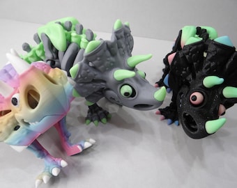 Esqueleto articulado de triceratops impreso en 3D: fósil de dinosaurio coleccionable