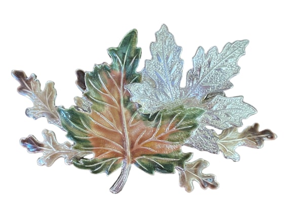 Brooch leaf Kenneth Cole sign, leaves Enamel Oak … - image 1