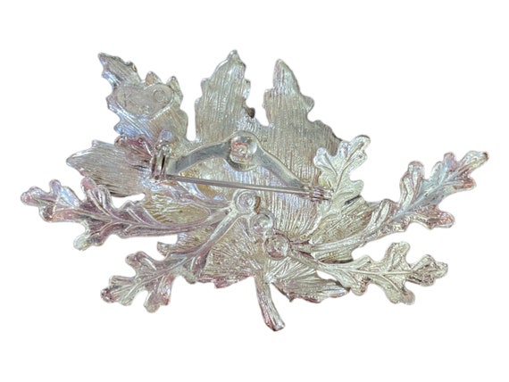Brooch leaf Kenneth Cole sign, leaves Enamel Oak … - image 2