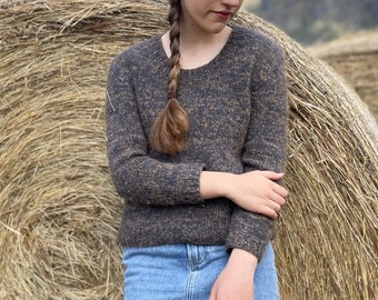 KNITTING PATTERN / Everyday Sweater / Beginner Friendly / Two Options Provided / Classic Pullover