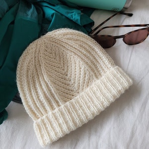 Women's or Men's knitting hat PATTERN / Merino Alpaca / Soft and Cozy / Instant PDF download in English and Spanish