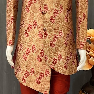 Indo western Men’s Sherwani wear Size 38.