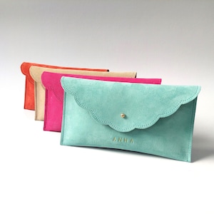 Astuccio in pelle scamosciata personalizzato, Portafoglio in pelle, Astuccio portapenne, Piccola pochette a busta, Pochette da polso in pelle, Regalo per damigella d'onore, Regalo per lei