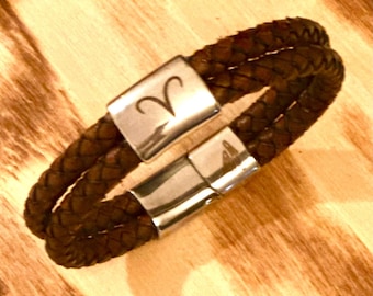 Zodiac Leather Bracelet – Handmade Personalized Astrology Gift for Men & Women – Stainless Steel Engraved Star Sign Jewelry